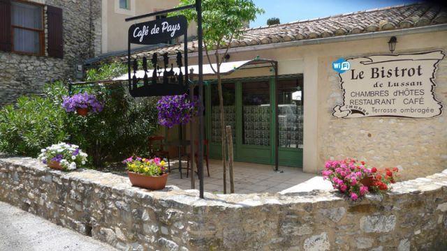 Auberge Le Bistrot De Lussan Lussan  Exteriör bild
